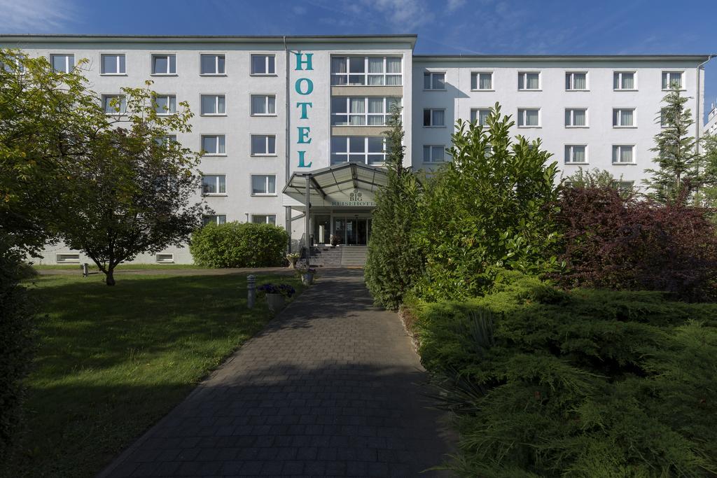 Big Reisehotel Wolfen Bagian luar foto